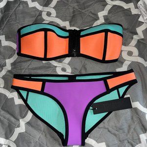 NEVER WORN Triangl Bikini Lily Blueberry Burst